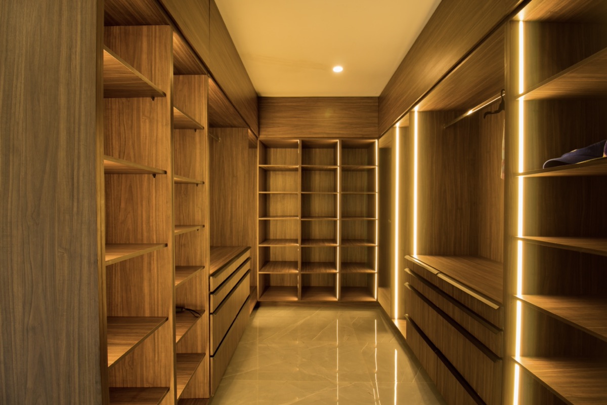Vestidor con iluminación LED